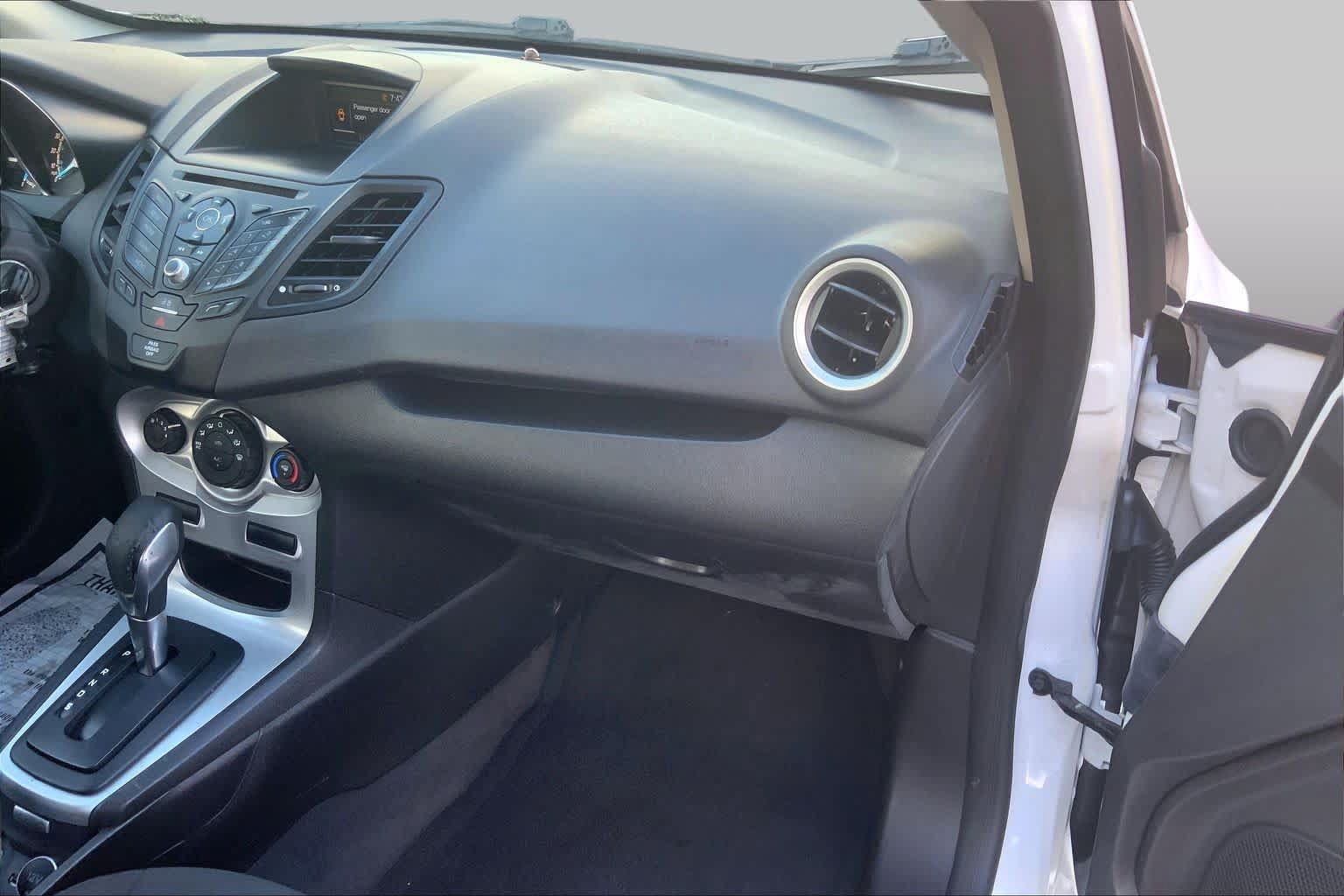 Certified 2019 Ford Fiesta SE FWD image 19
