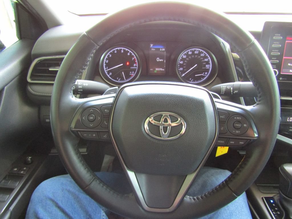 Used 2024 Toyota Camry SE FWD image 17