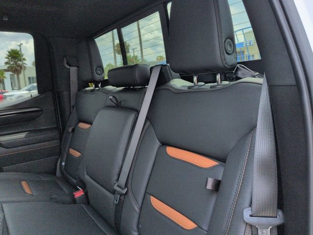 Used 2026 GMC Sierra 1500 AT4 w/ AT4 Premium Package AWD/4WD image 14
