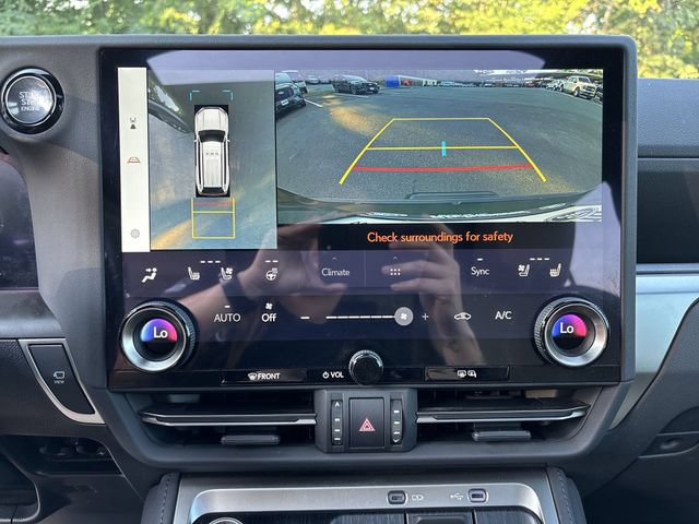 Used 2024 Lexus GX 550 AWD/4WD image 18