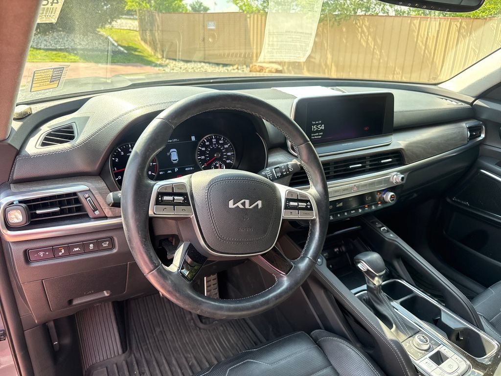 Used 2022 Kia Telluride SX w/ SX Prestige Package AWD/4WD image 16