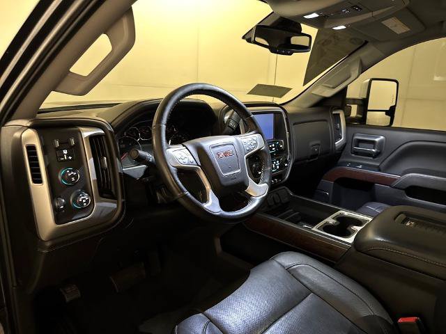 Used 2019 GMC Sierra 2500 SLT w/ Driver Alert Package AWD/4WD image 6