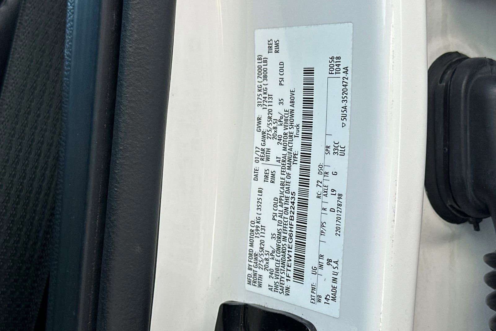 Certified 2017 Ford F150 Platinum w/ Equipment Group 701A Luxury image 33