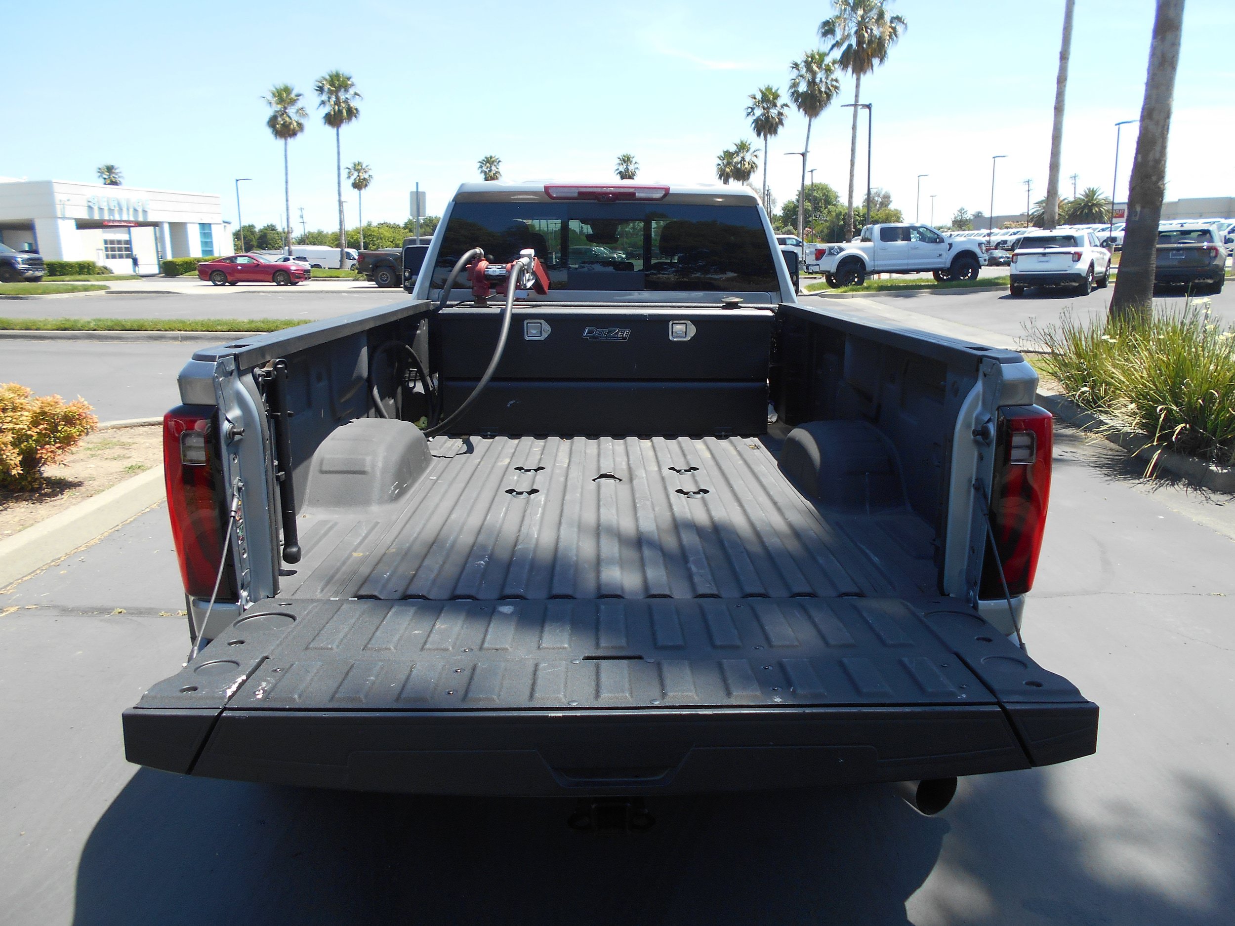 Used 2025 GMC Sierra 3500 Denali Ultimate AWD/4WD image 7