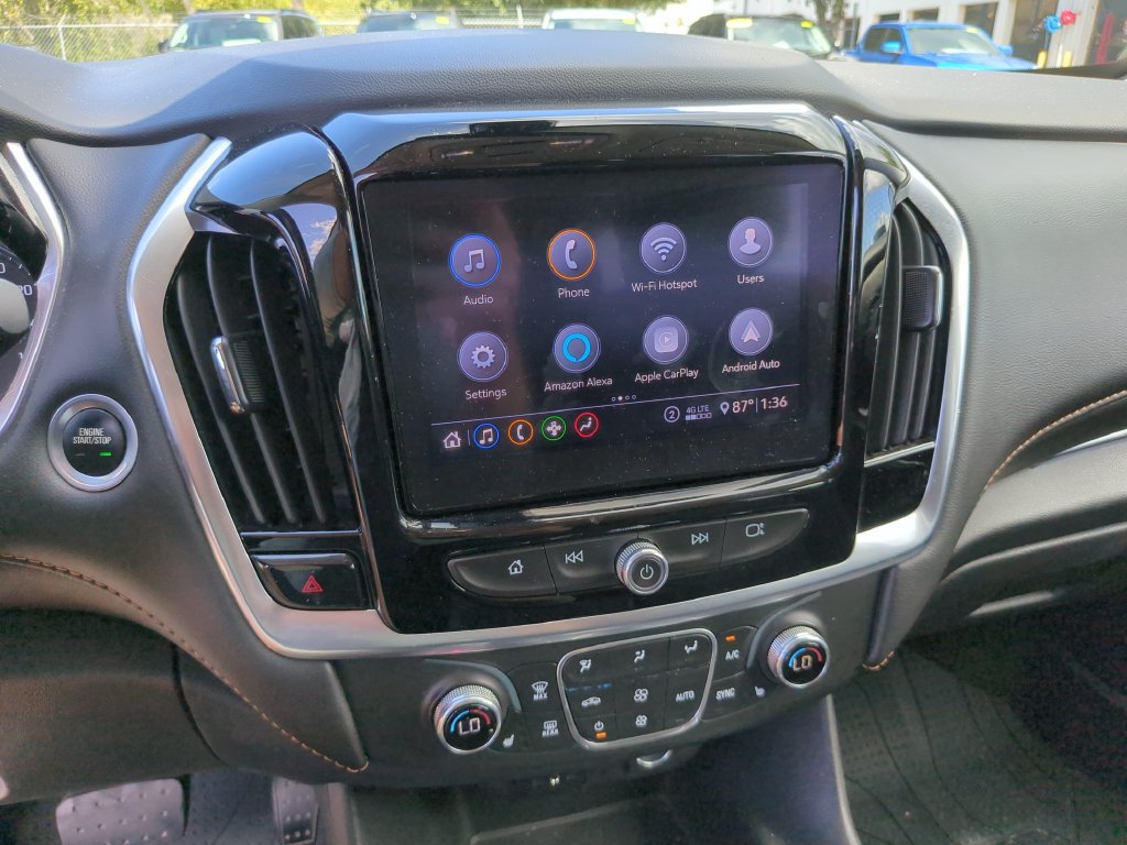 Used 2020 Chevrolet Traverse LT FWD image 23