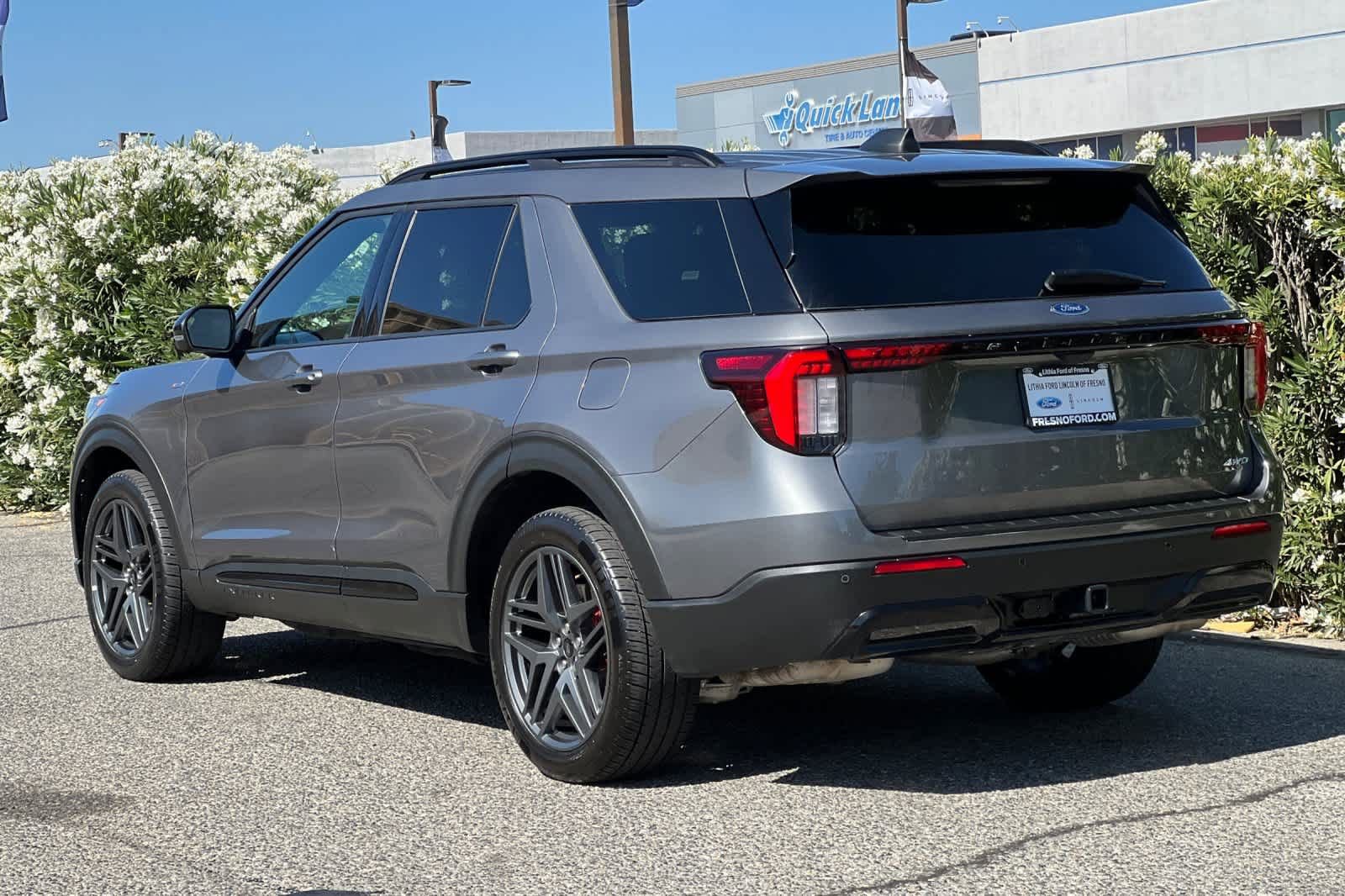 Certified 2025 Ford Explorer ST-Line w/ ST-Line Street Pack AWD/4WD image 7