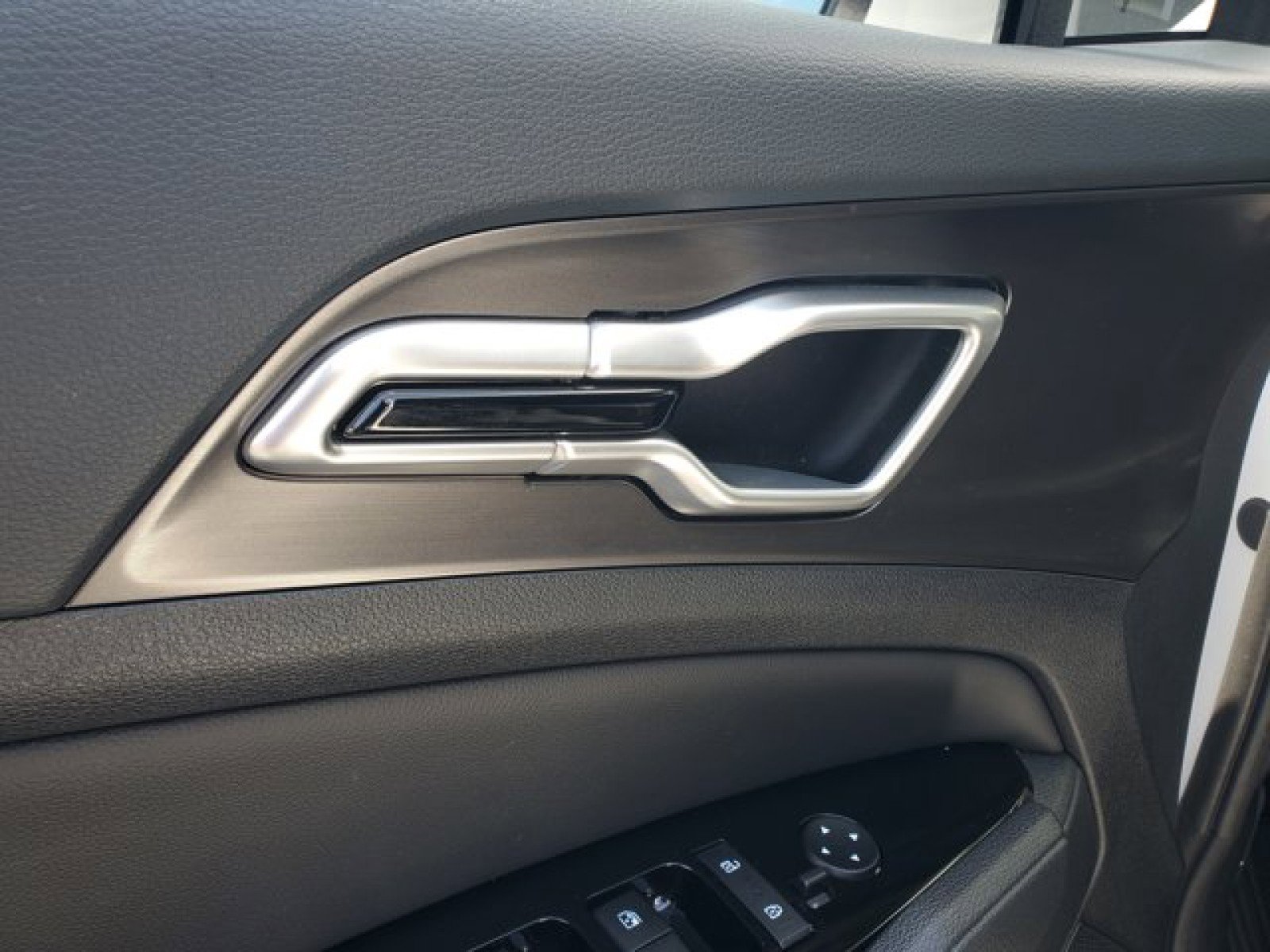 Used 2024 Kia Sportage EX image 14