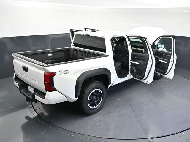 Used 2024 Toyota Tacoma TRD Off-Road AWD/4WD image 43
