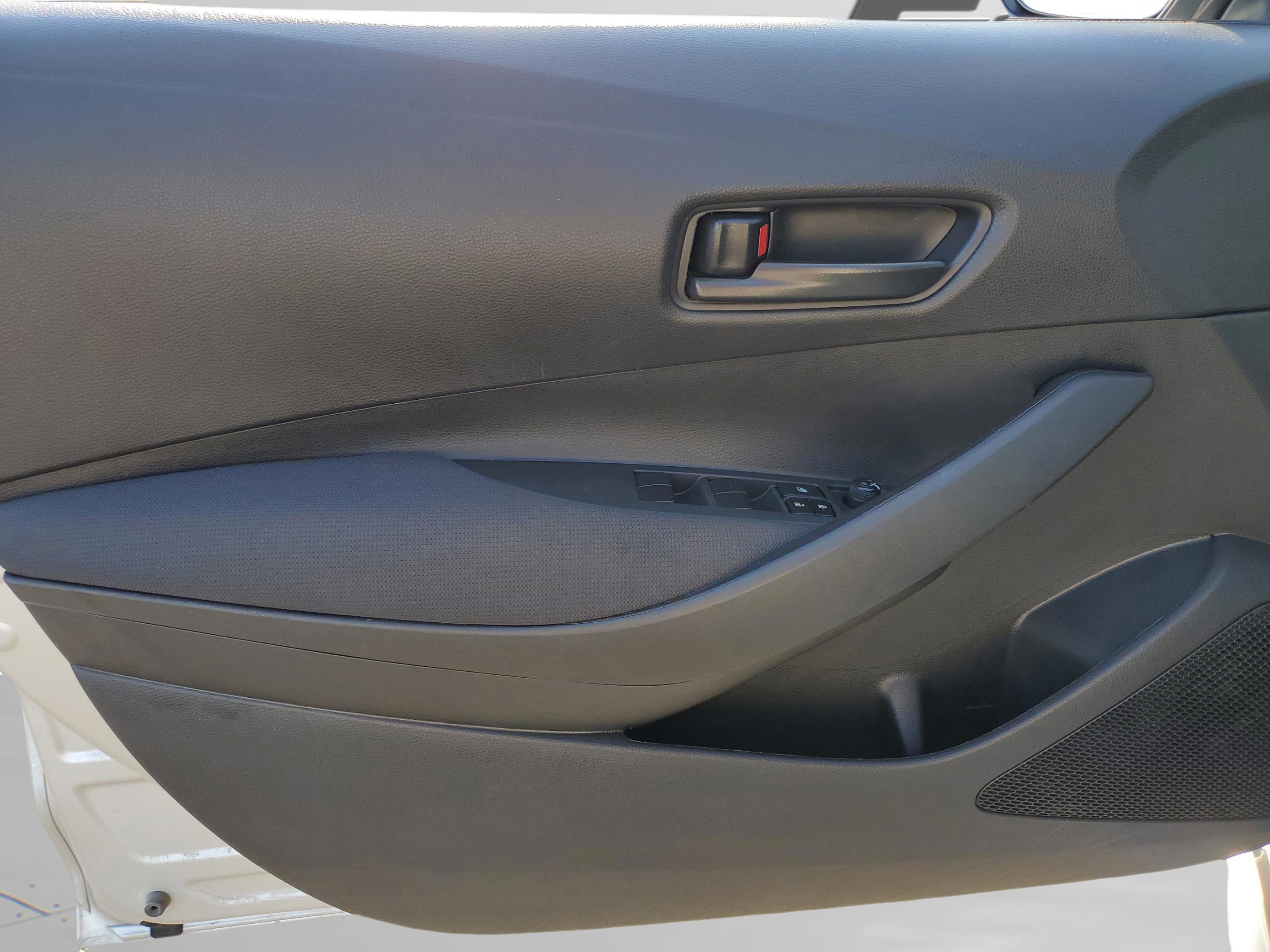 Used 2024 Toyota Corolla LE image 21