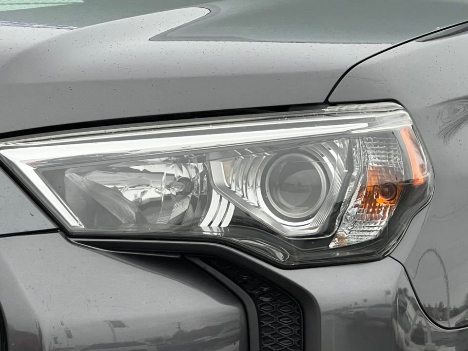 Used 2019 Toyota 4Runner SR5 image 37