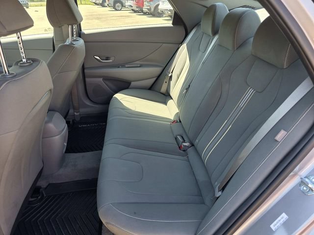 Used 2025 Hyundai Elantra Sport FWD image 33