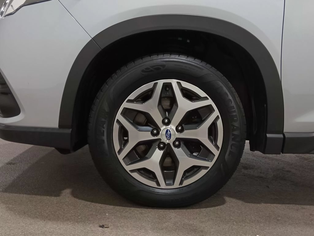 Used 2022 Subaru Forester Premium AWD/4WD image 12