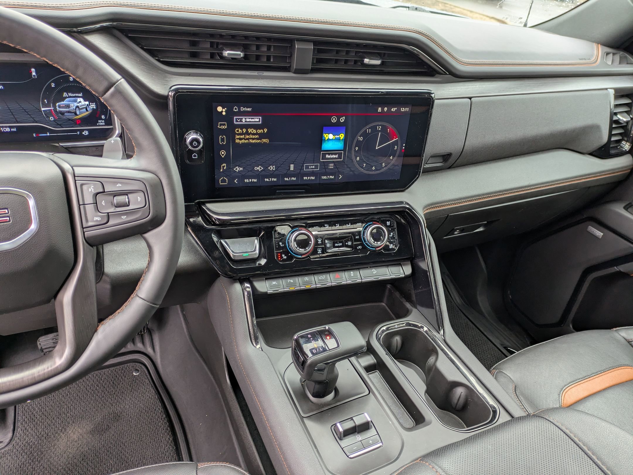 Used 2024 GMC Sierra 1500 AT4 w/ Technology Package image 22