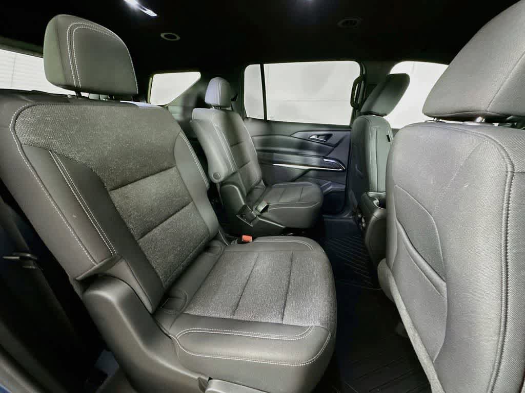 Used 2024 Chevrolet Traverse LT AWD/4WD image 32