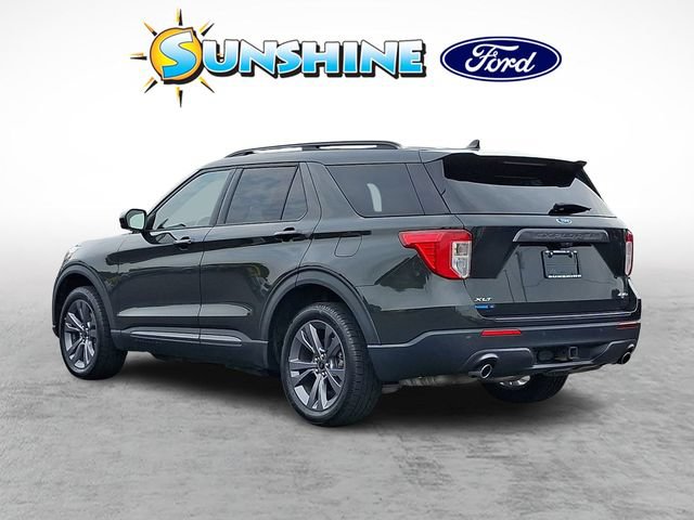Certified 2022 Ford Explorer XLT w/ Equipment Group 202A AWD/4WD image 4