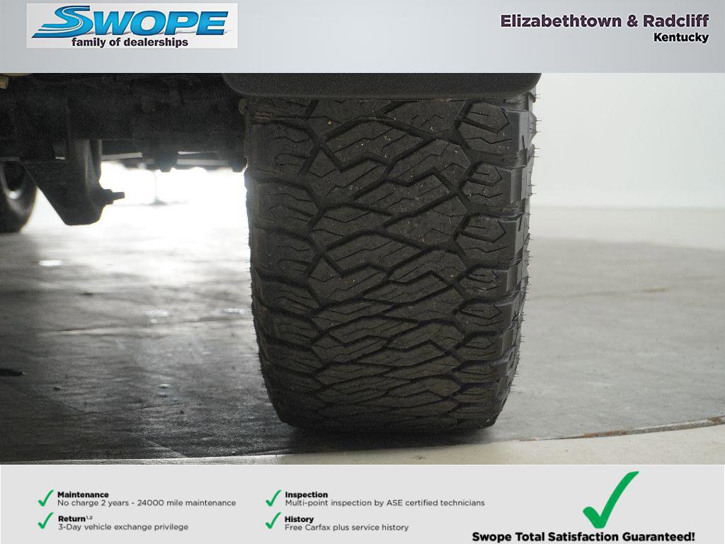 Used 2023 GMC Sierra 2500 AT4 image 29