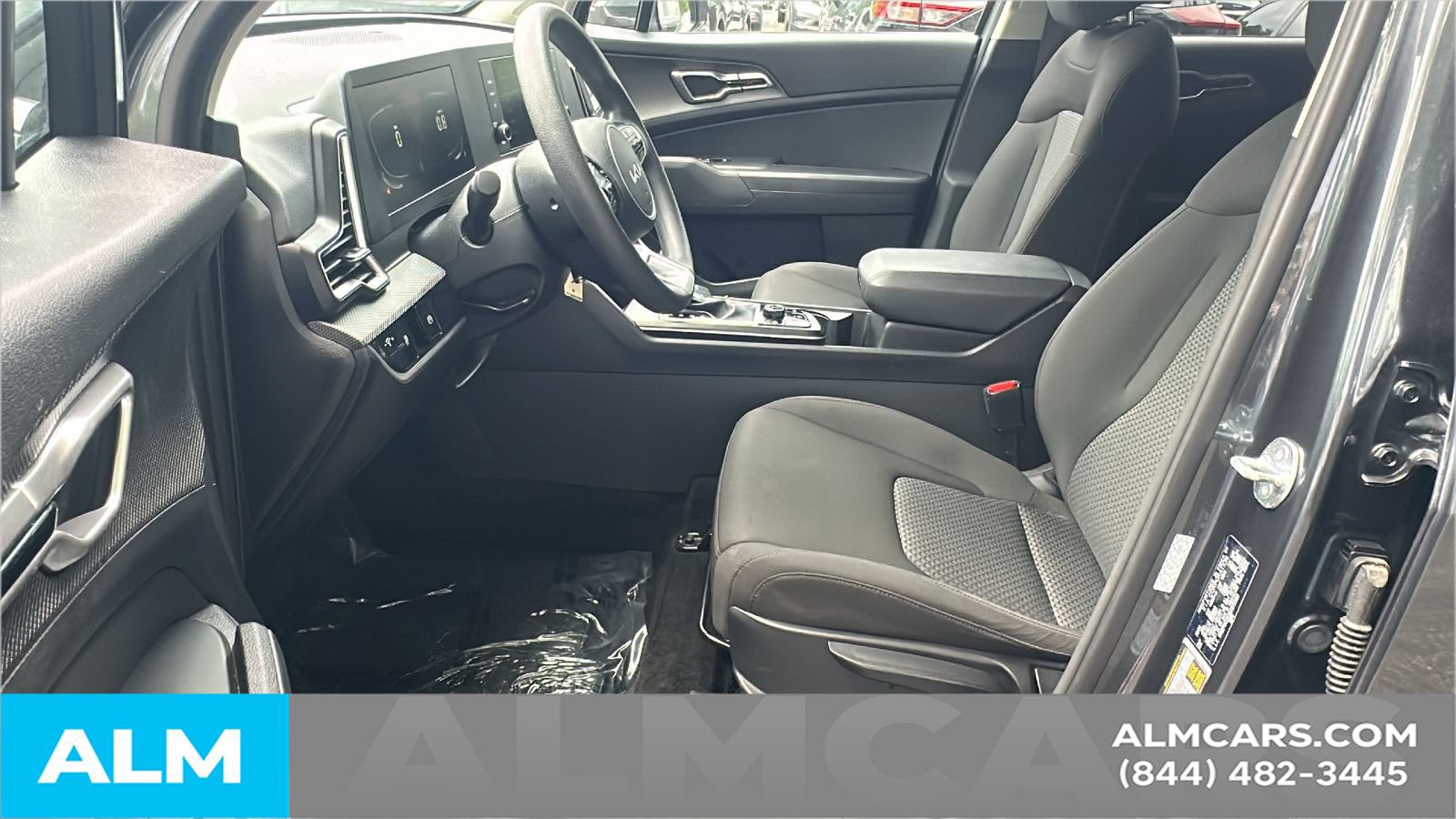 Used 2025 Kia Sportage LX AWD/4WD image 10
