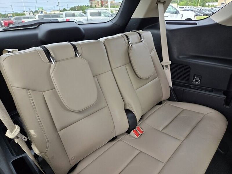 Certified 2023 Ford Explorer Limited w/ Limited Technology Package RWD image 20