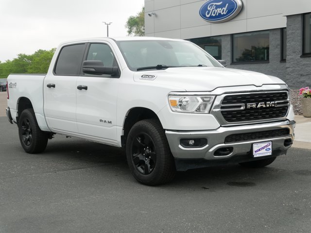 Used 2024 RAM 1500 Big Horn AWD/4WD image 2