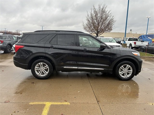 Certified 2023 Ford Explorer XLT w/ Equipment Group 202A image 3