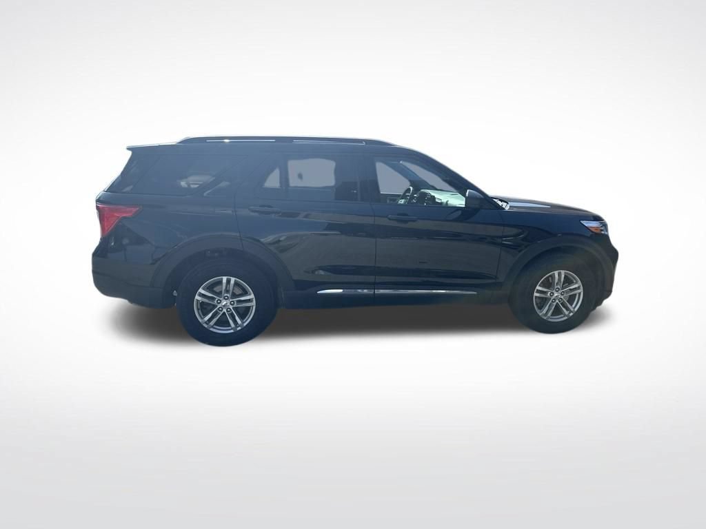 Certified 2023 Ford Explorer XLT AWD/4WD image 7