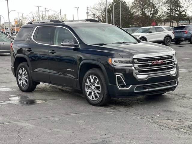 Used 2023 GMC Acadia SLT w/ Preferred Package image 7