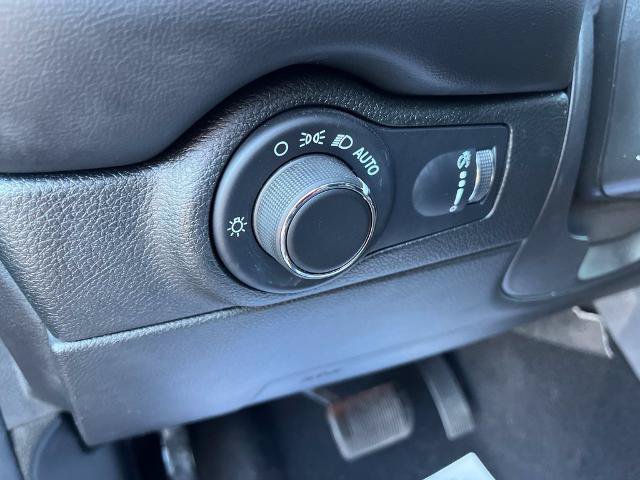 Used 2024 Dodge Durango R/T w/ Tow 'N Go Package AWD/4WD image 24