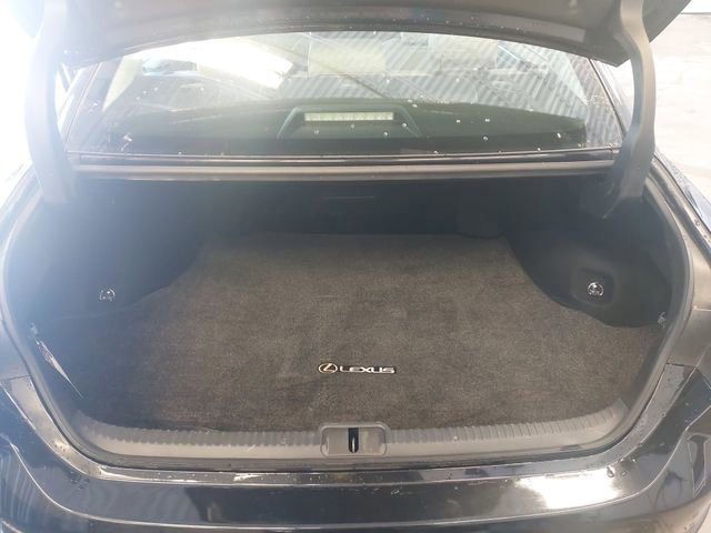 Used 2022 Lexus ES 300h w/ Premium Package image 12