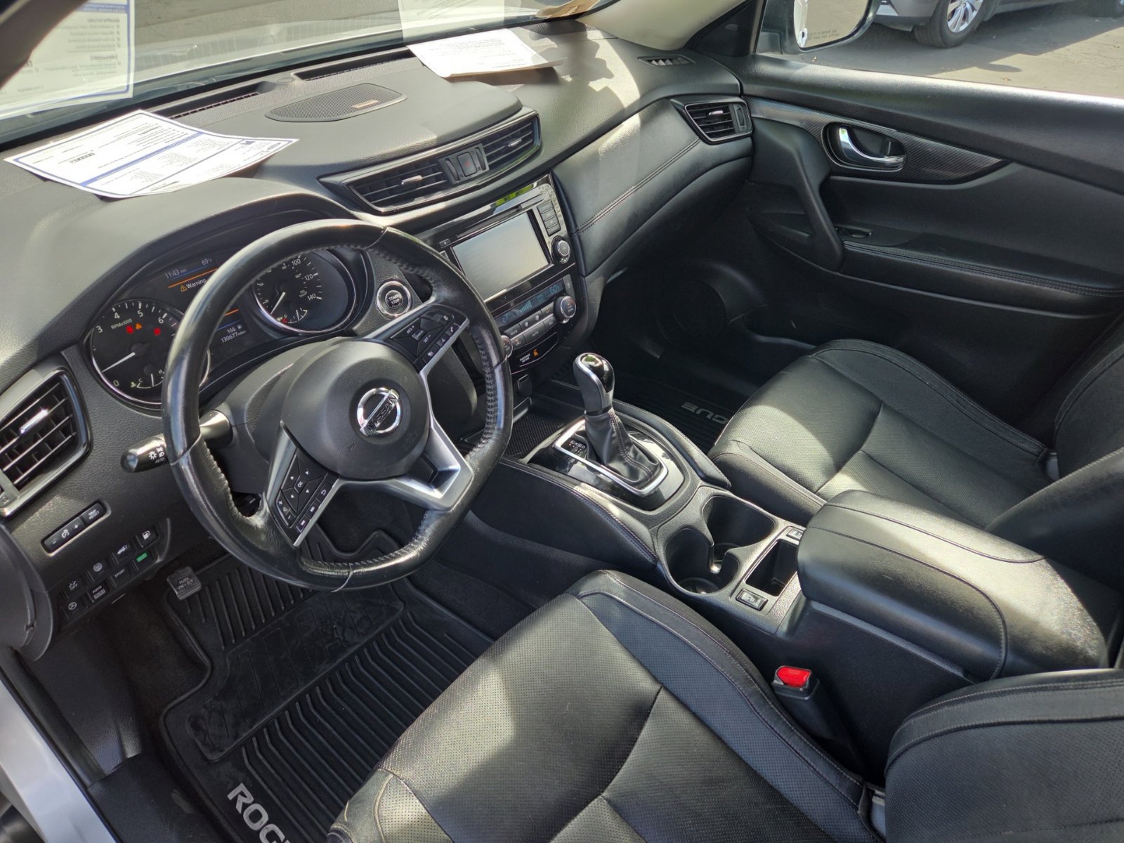 Used 2018 Nissan Rogue SL AWD/4WD image 18