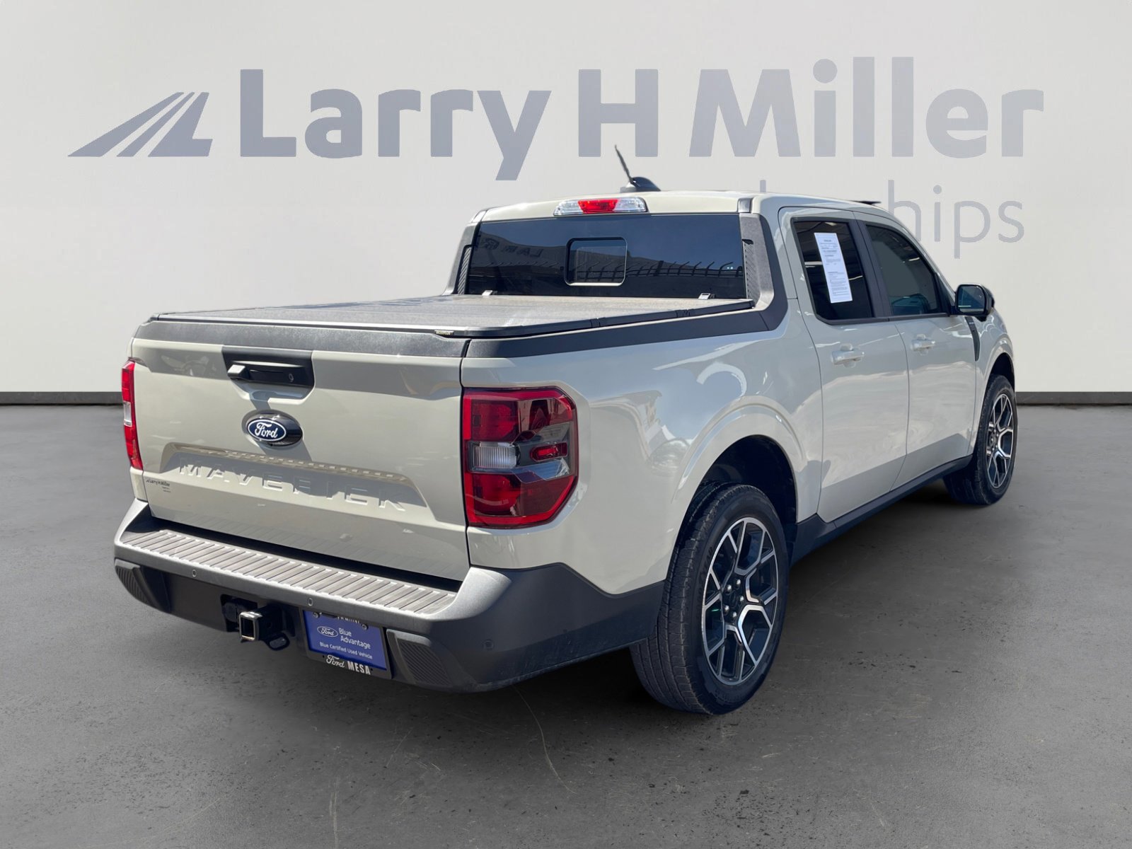 Certified 2025 Ford Maverick Lariat w/ 4K Tow Package AWD/4WD image 6