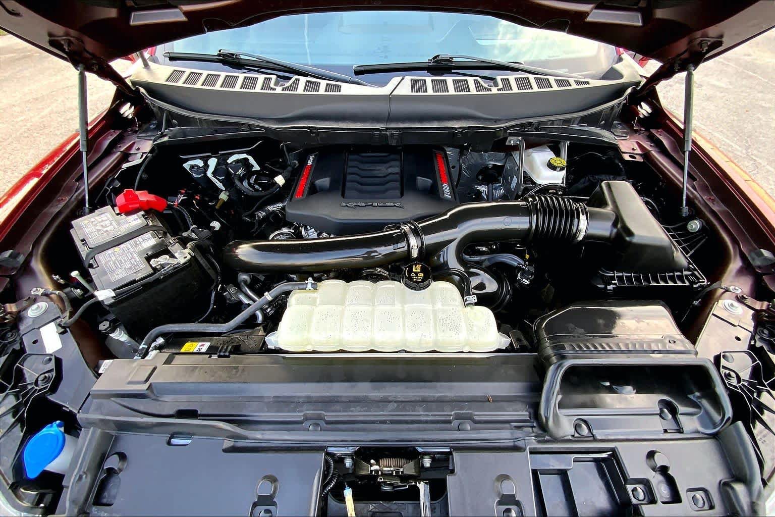 Certified 2025 Ford F150 Raptor AWD/4WD image 32