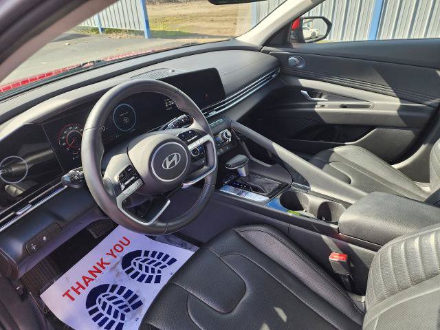 Used 2025 Hyundai Elantra Limited FWD image 10