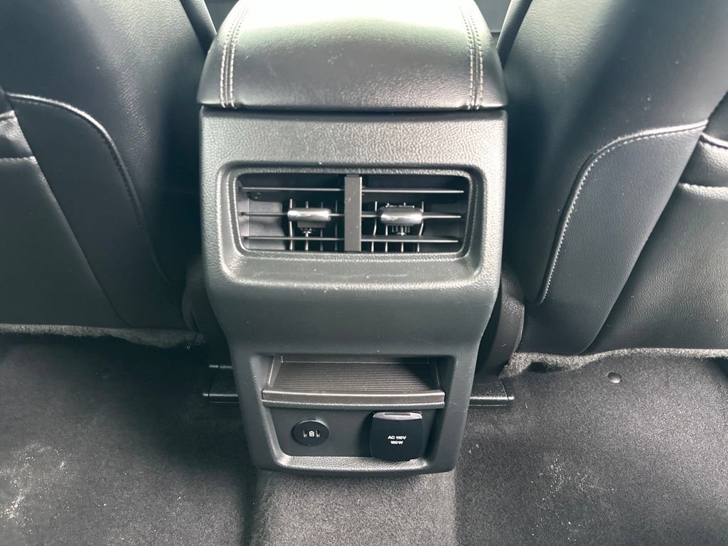 Certified 2023 Ford Edge Titanium AWD/4WD image 32