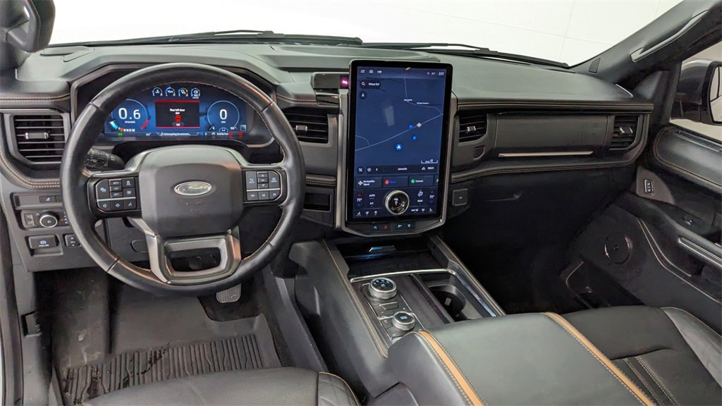 Certified 2023 Ford Expedition Platinum image 4