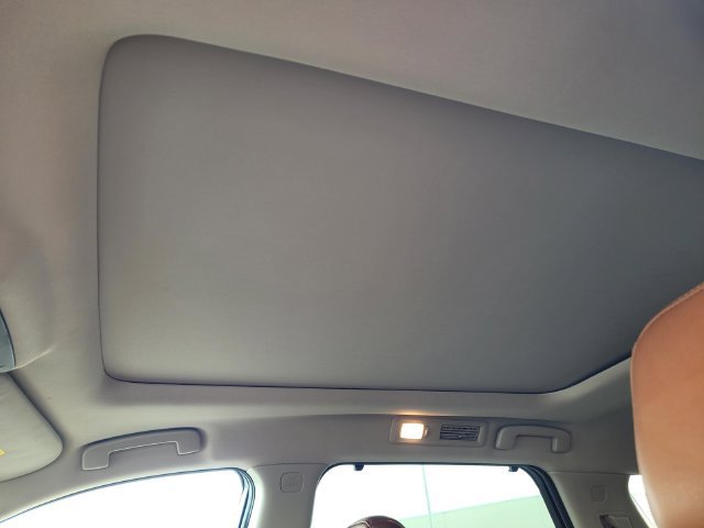 Used 2024 Nissan Pathfinder Platinum w/ Cargo Package FWD image 12