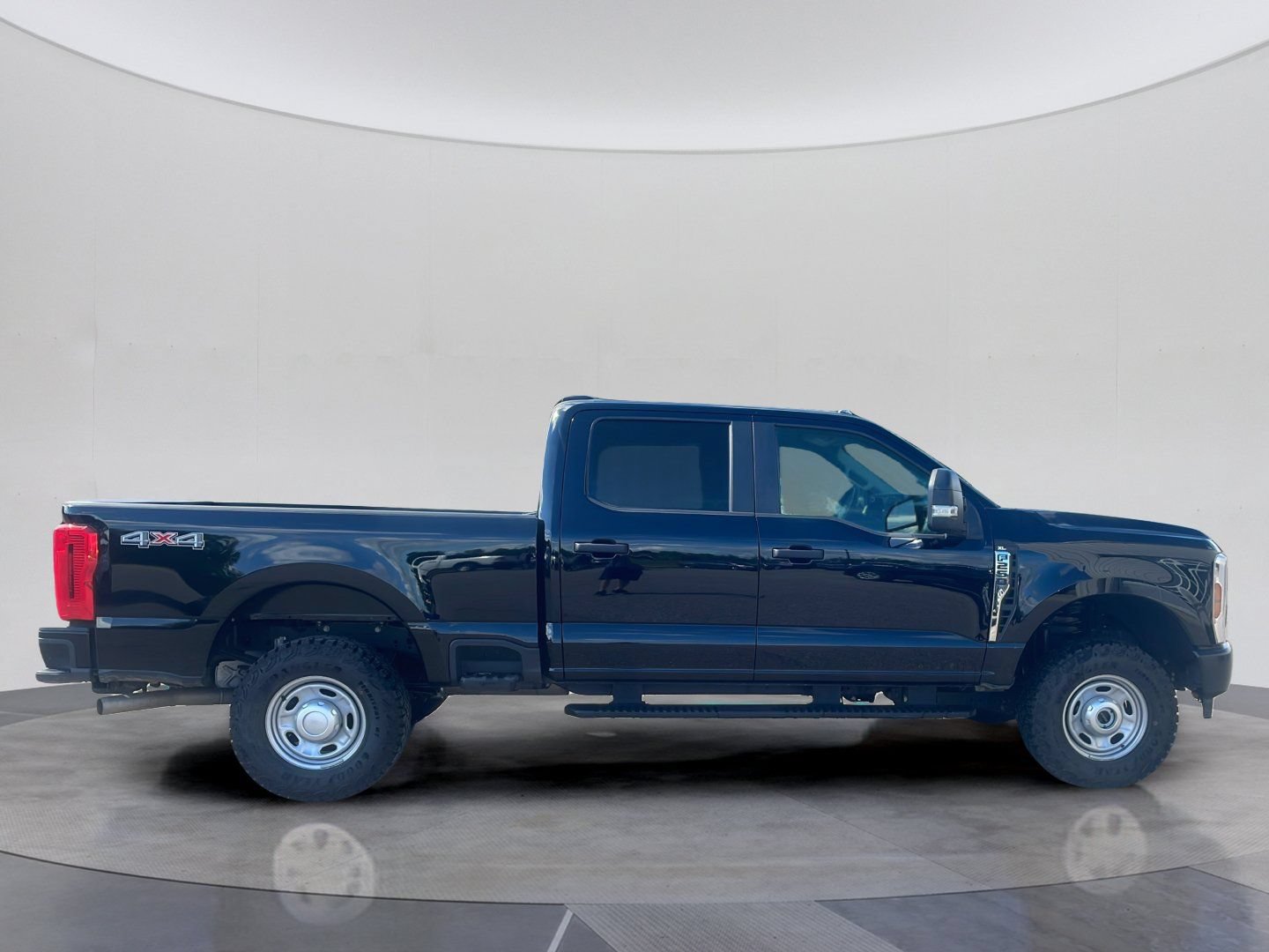 Certified 2026 Ford F250 XL w/ XL Off-Road Package AWD/4WD image 33