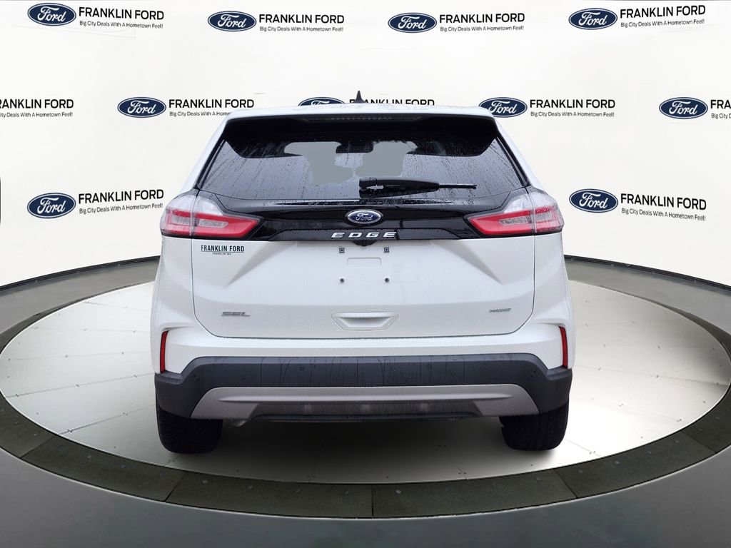 Certified 2022 Ford Edge SEL w/ Convenience Package AWD/4WD image 4