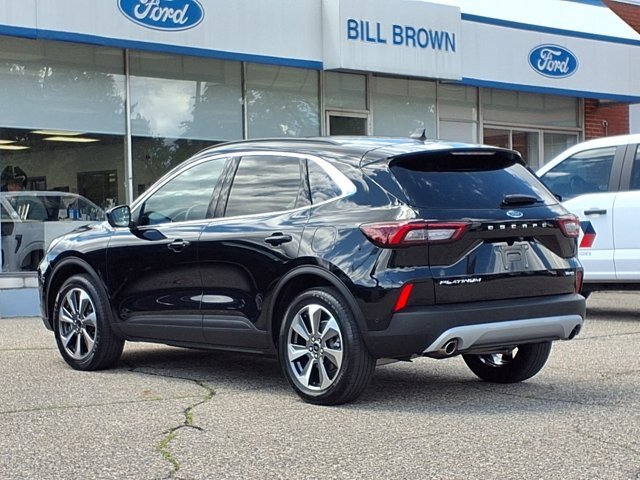 Certified 2023 Ford Escape Platinum w/ Premium Technology Package AWD/4WD image 2