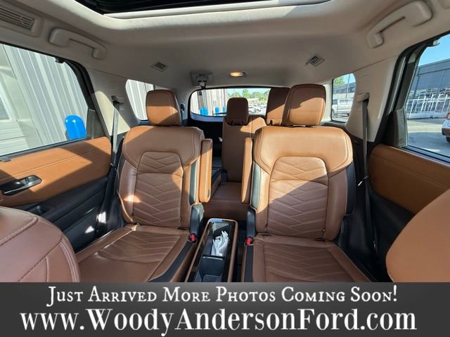 Used 2023 Nissan Pathfinder Platinum AWD/4WD image 6