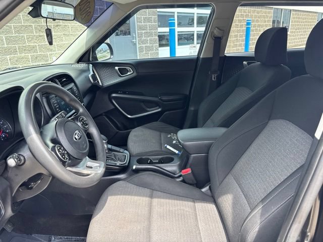 Used 2020 Kia Soul S FWD image 13