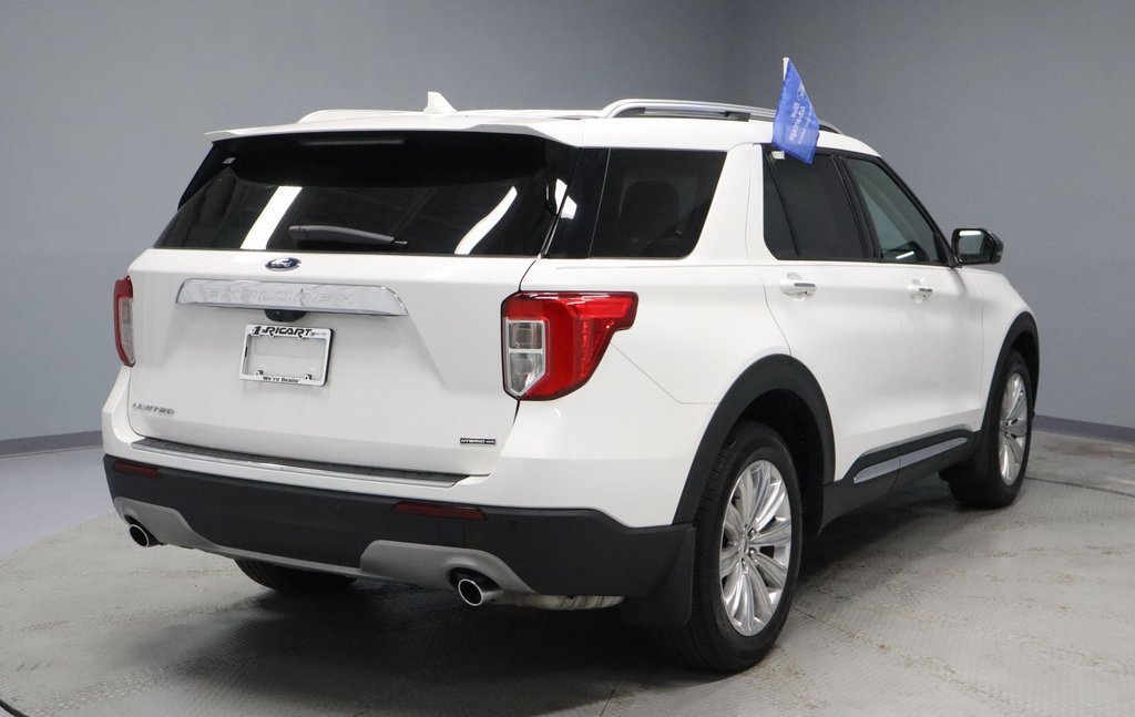 Certified 2022 Ford Explorer Limited w/ Hybrid Equipment Group 310A image 5