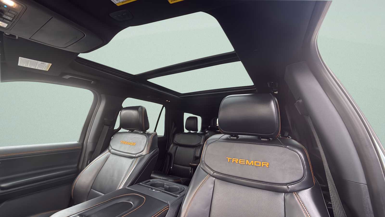 Certified 2025 Ford Expedition Tremor image 28