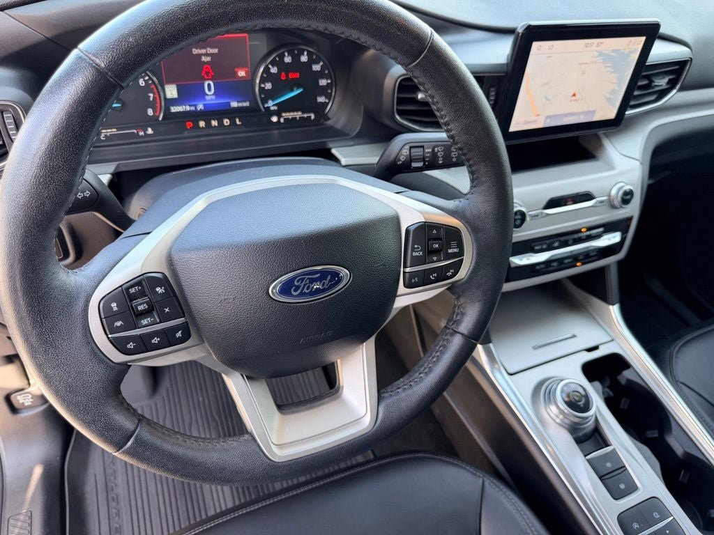 Certified 2024 Ford Explorer XLT w/ Equipment Group 202A RWD image 25