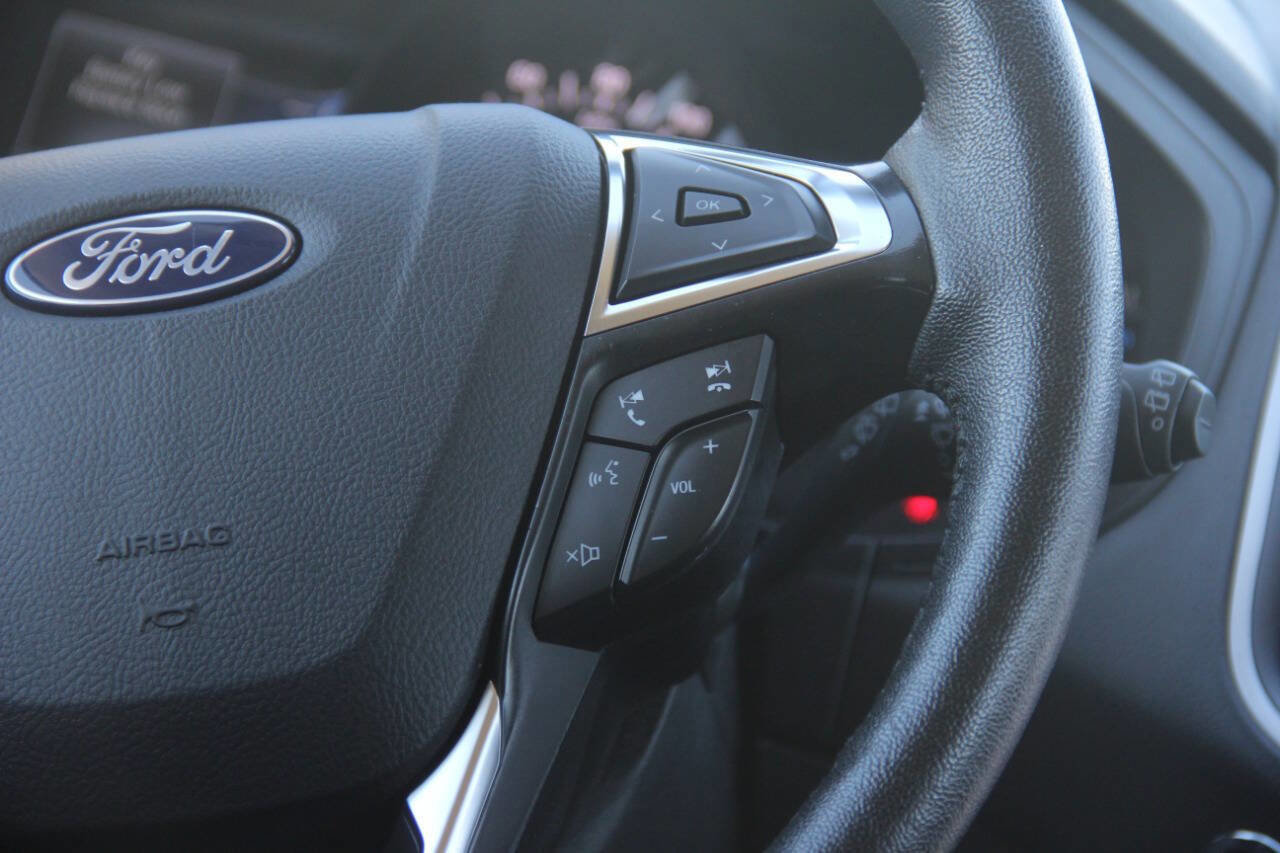 Certified 2024 Ford Edge SEL image 18