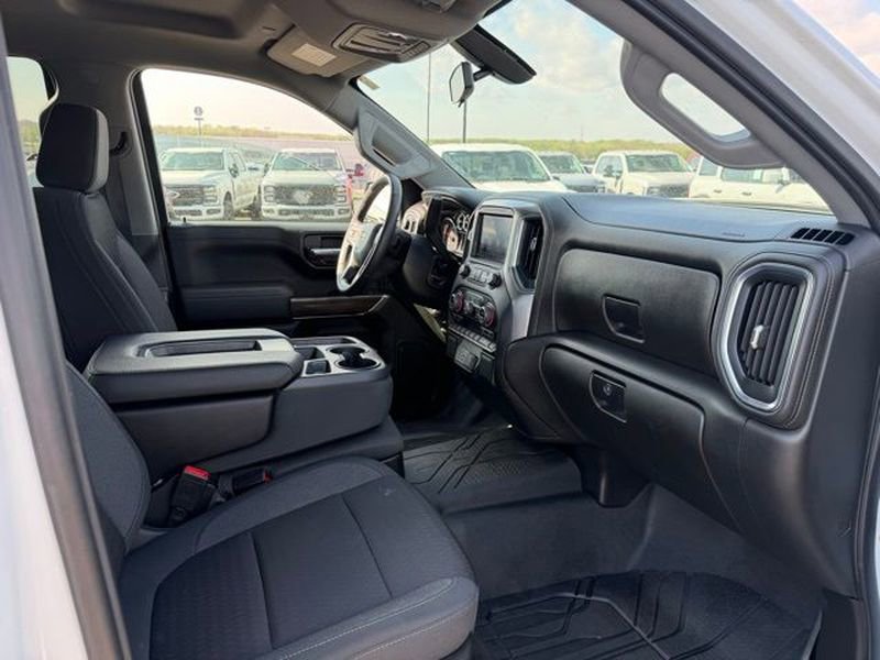 Used 2022 Chevrolet Silverado 1500 LT w/ Safety Package image 12