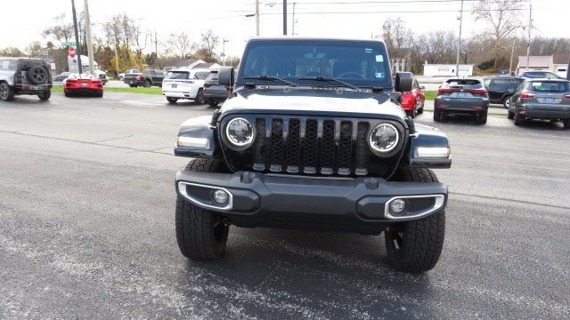 Used 2023 Jeep Wrangler Unlimited Sahara w/ Cold Weather Group image 11