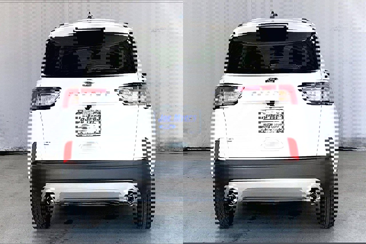 Certified 2022 Ford Escape SE w/ Convenience Package image 3