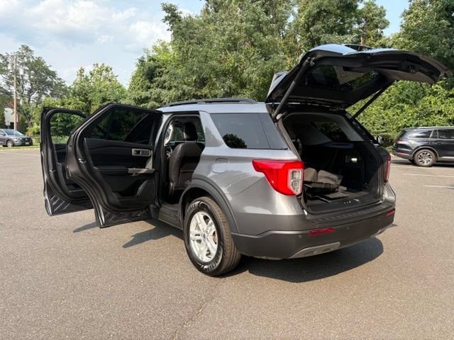 Certified 2022 Ford Explorer XLT w/ Equipment Group 202A AWD/4WD image 17