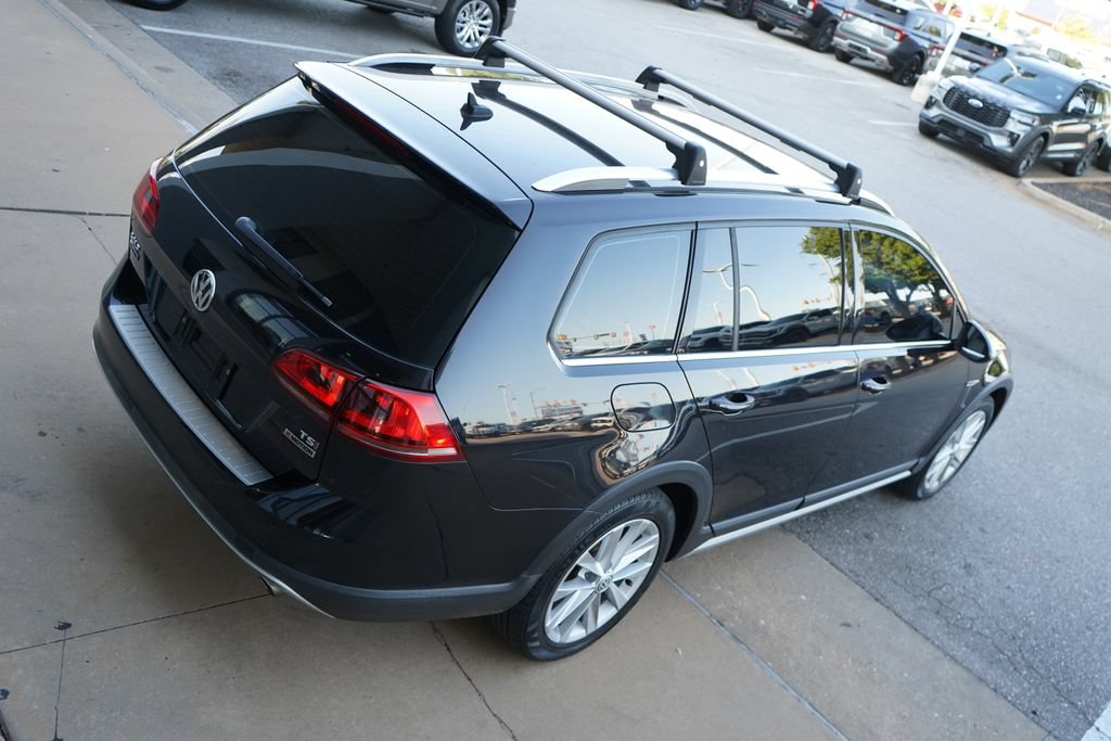 Used 2017 Volkswagen Golf Alltrack S AWD/4WD image 14