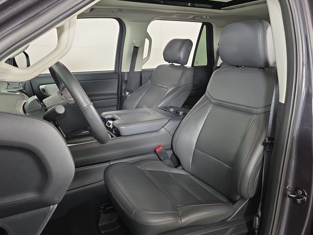 Certified 2025 Ford Expedition Active AWD/4WD image 24